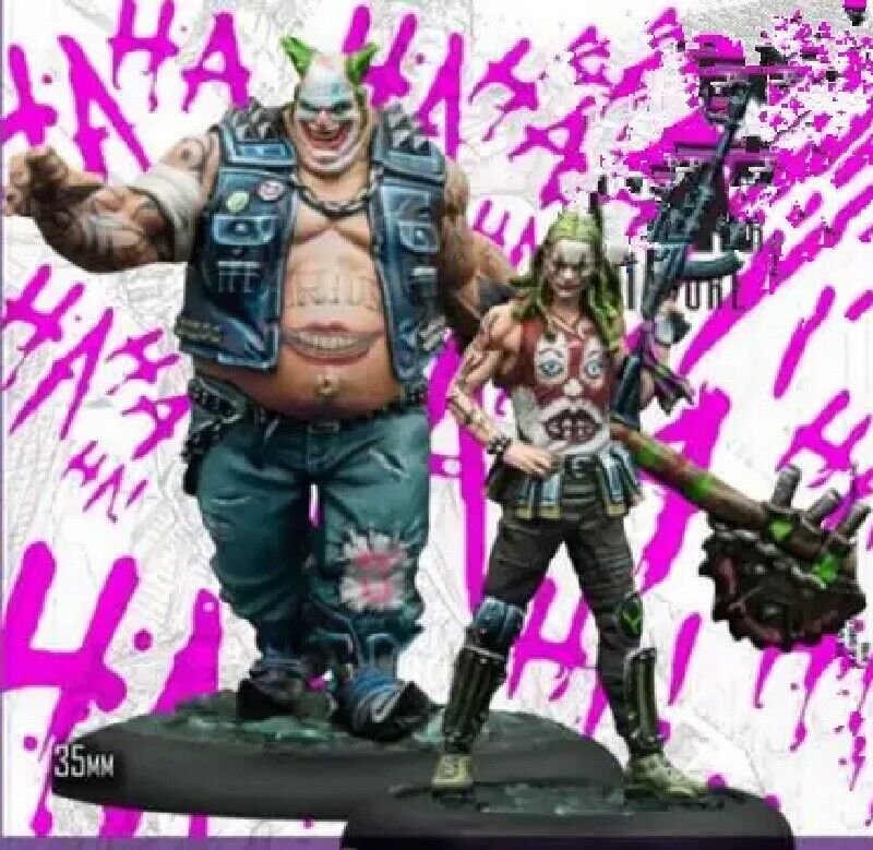 1/35 35mm Resin Figure Model Kit Joker's Clowns SuperHero Unassambled Unpainted
