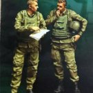 1/35 Resin Figure Model Kit Vietnam War US Helicopter Pilots Unpainted Unassambl