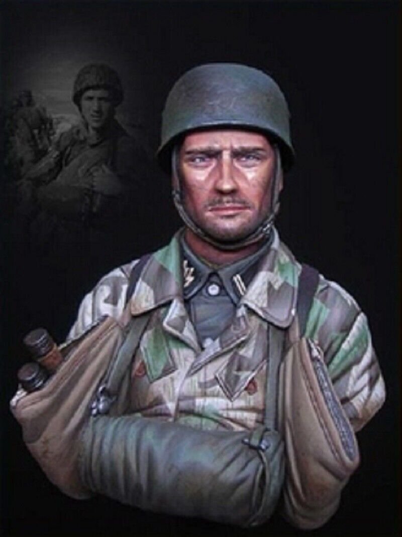1/10 BUST Resin Figure Model Kit German Soldier Waffen-SS Unpainted Unassambled