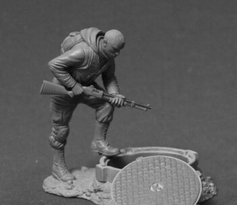 54mm Resin Figure Model Kit Warrior Stalker Metro Unpainted Unassambled