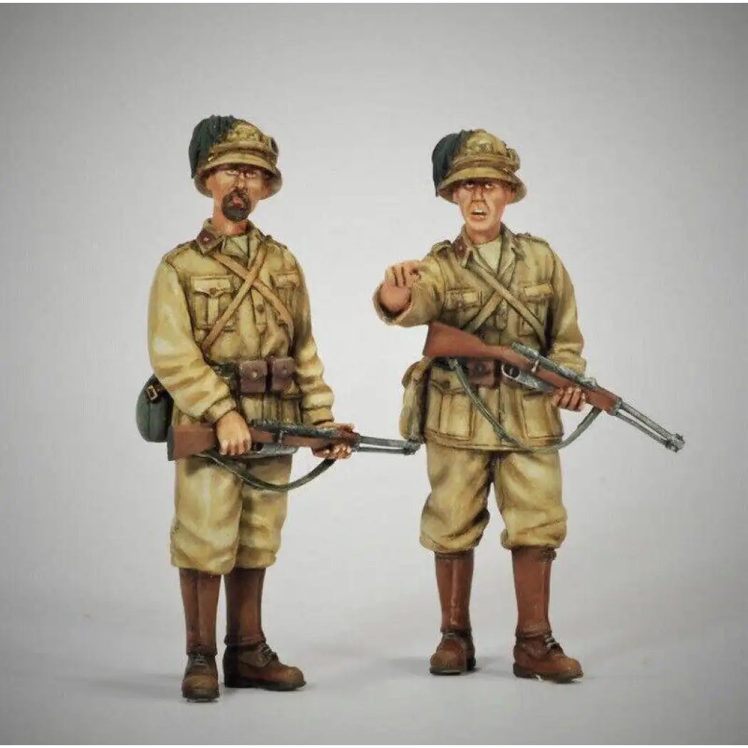 1/35 2pcs Resin Model Kit Italian Soldiers Infantry WW2 Unpainted