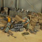 1/35 2pcs Resin Model Kit German Soldiers Engine Service WW2 Unpainted