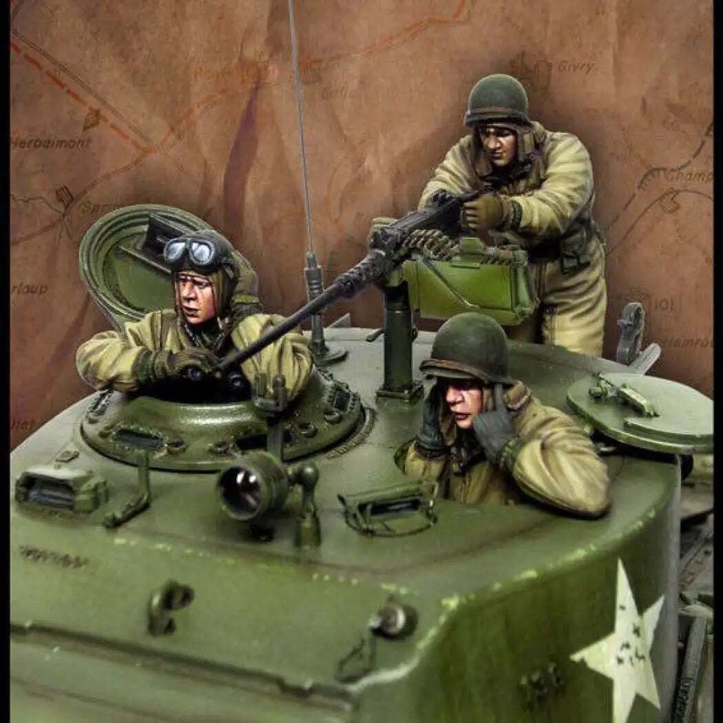 1/35 3pcs Resin Model Kit US Army M4 Sherman Tank Crew no tank WW2 Unpainted