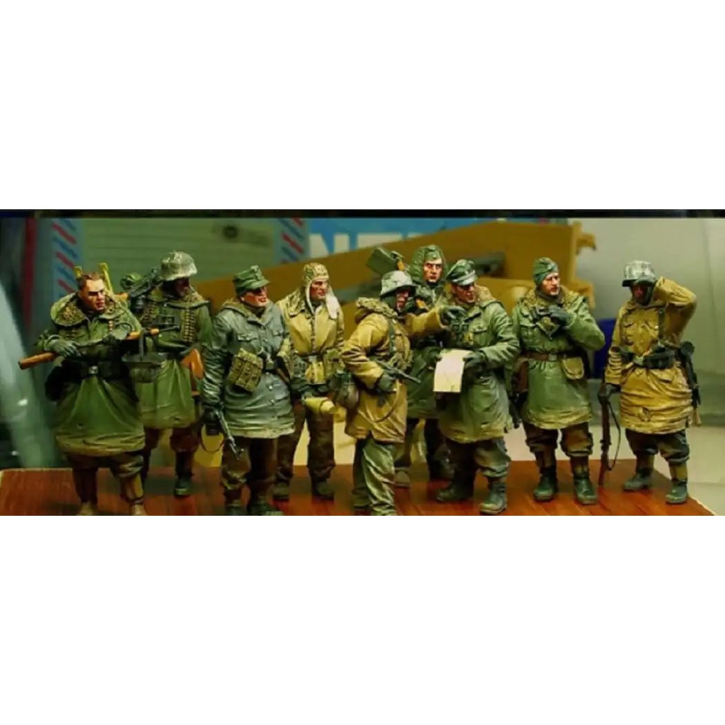 1/35 9pcs Figures Resin Model Kit Winter German Soldiers Infantry WW2 Unpainted