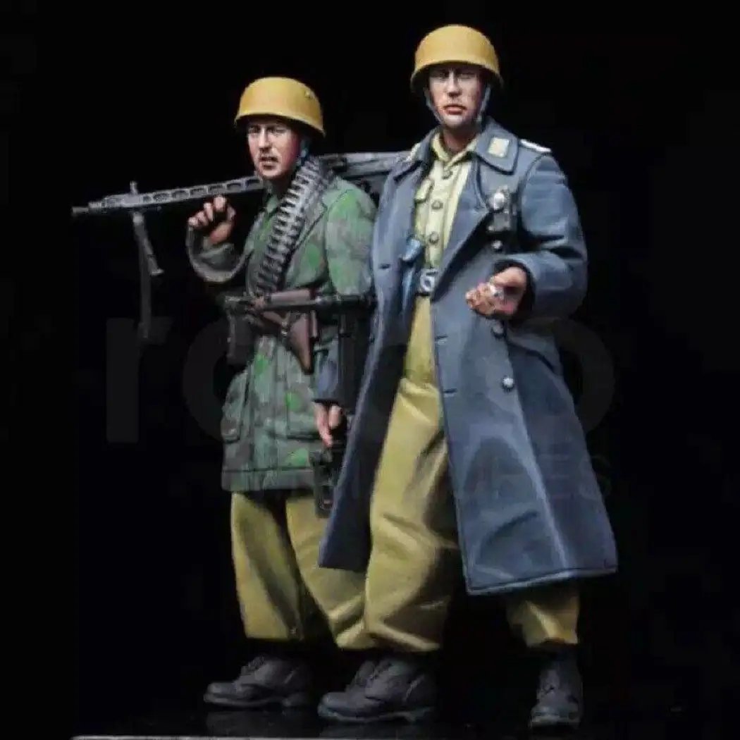 1/35 2pcs Resin Model Kit German Soldiers Paratroopers WW2 Unpainted