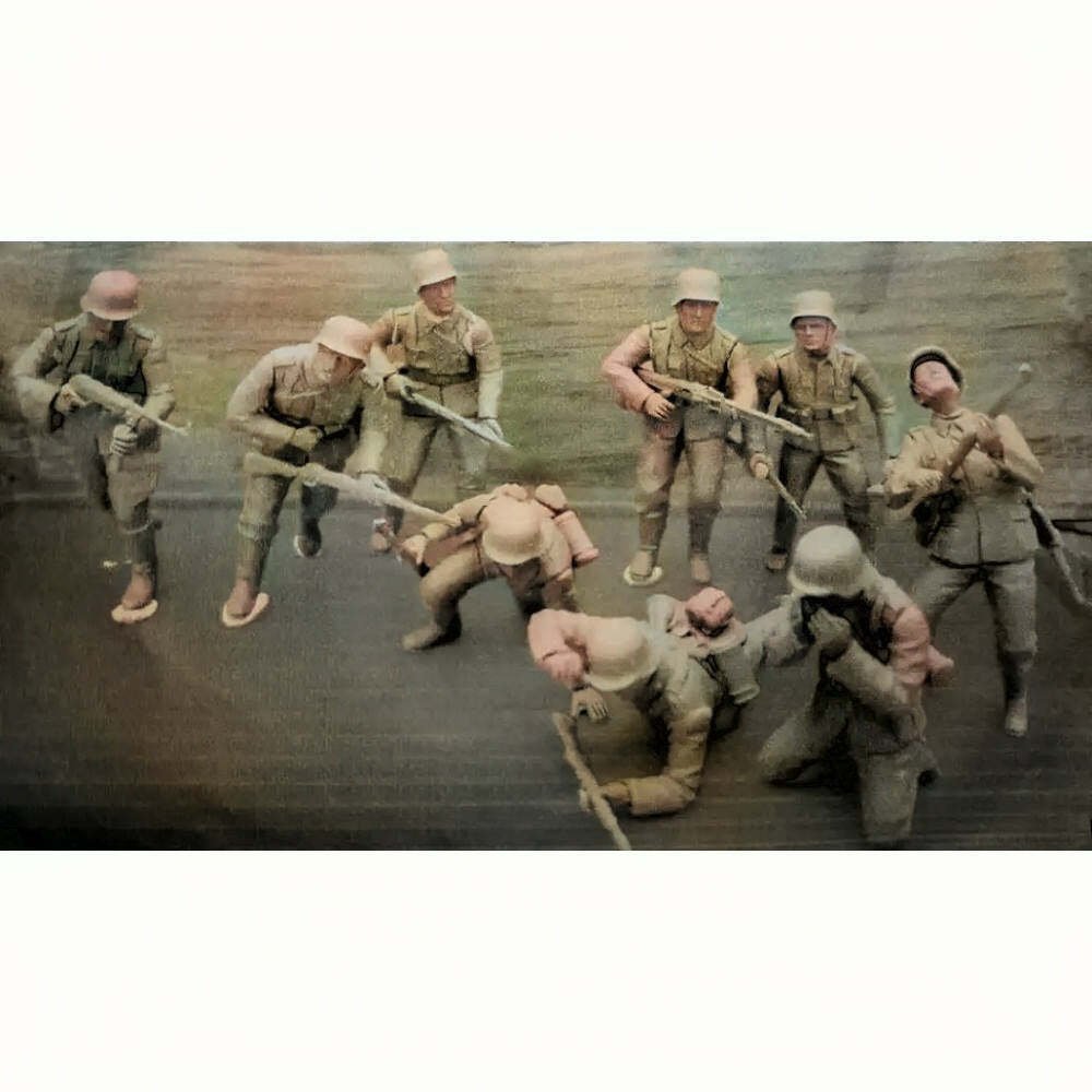 1/35 9pcs Resin Model Kit German Soldiers Infantry in in the Battle WW2 Unpainte