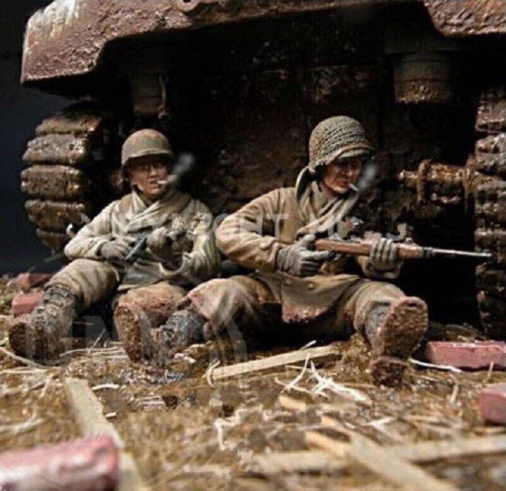 1/35 2pcs Resin Model Kit US Soldiers Infantry Respite WW2 Unpainted