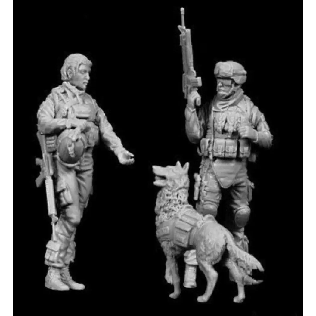 1/35 2pcs Resin Model Kit Modern Soldiers US Special Forces with Dog Unpainted