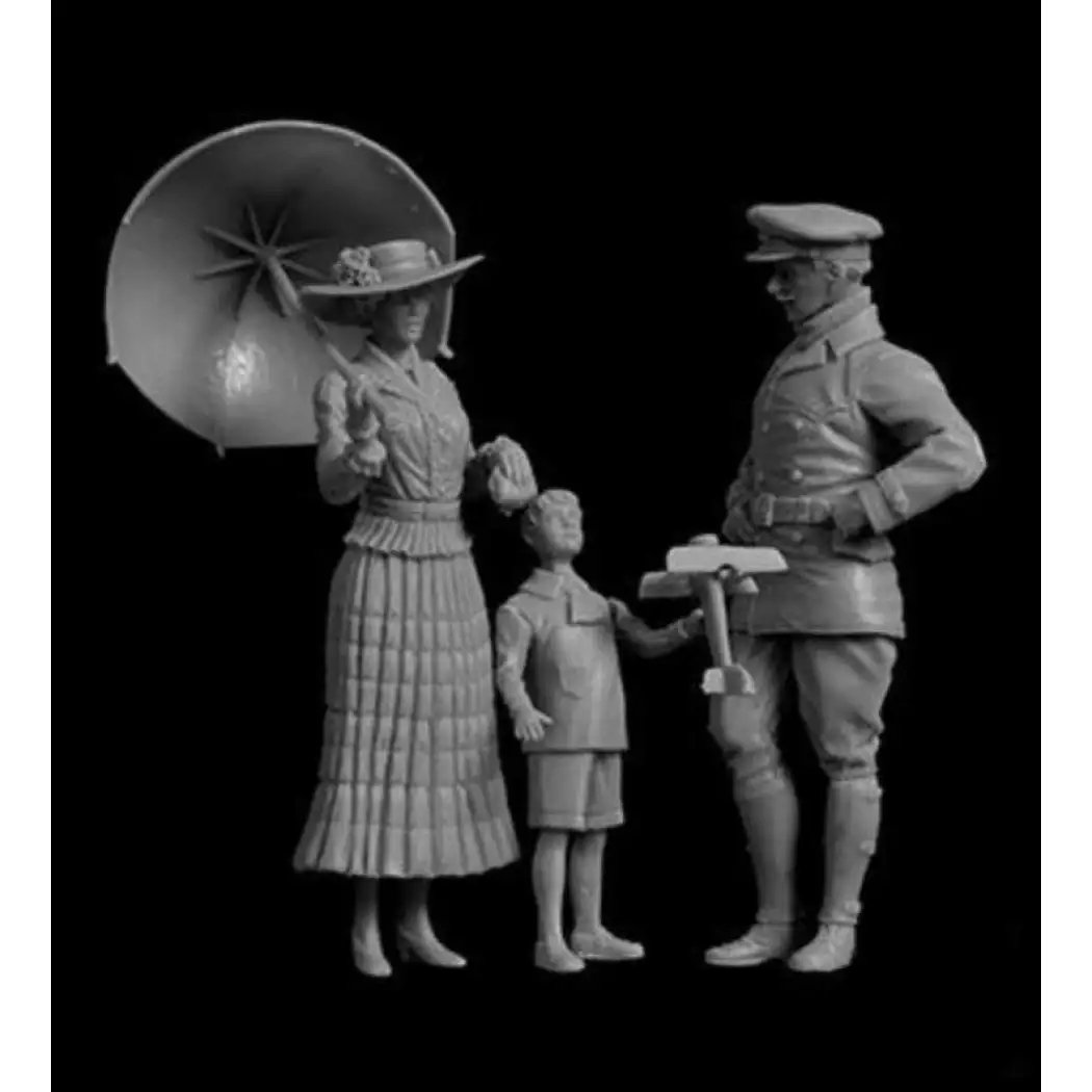 1/32 3pcs Resin Model Kit German Soldier and Family WW1 Unpainted