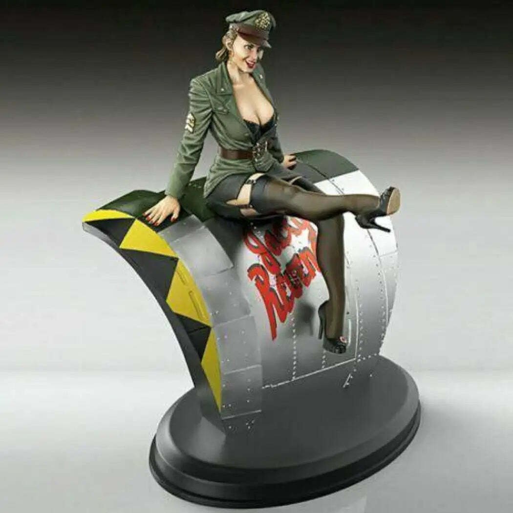 1/35 Resin Model Kit Beautiful Girl Pilot Uniform (with base) Pin Up Unpainted