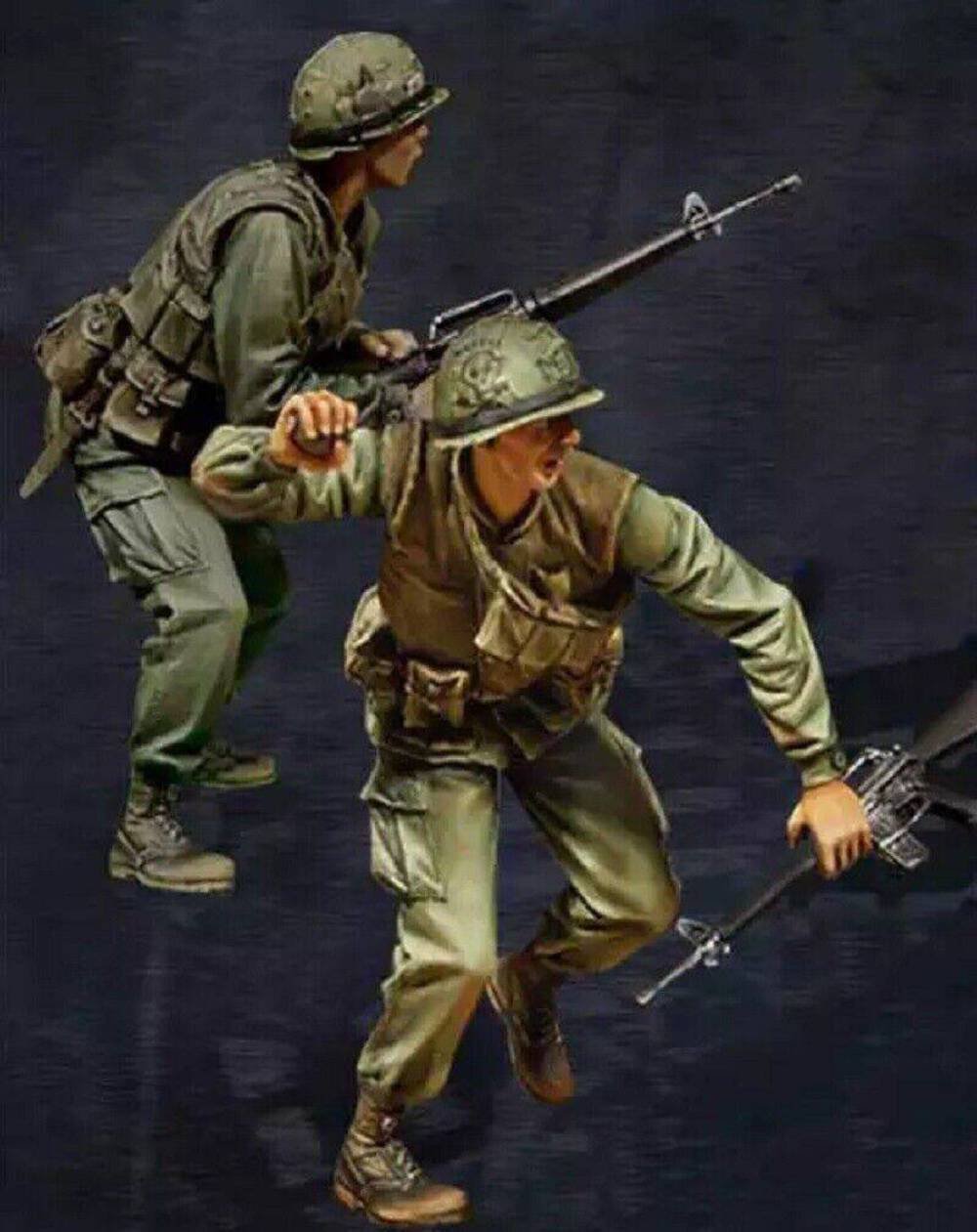 1/35 2pcs Resin Model Kit Vietnam War US Army Soldiers in Atack Unpainted