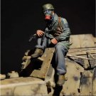 1/35 Resin Model Kit German Soldier in Gas Mask WW2 Unpainted