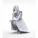 1/24 Resin Model Kit Modern Beautiful Girl Thoughtful Unpainted