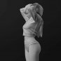 1/35 1/24 1/14 Resin Model Kit Modern Asian Beautiful Girl with Tied Hair Unpain