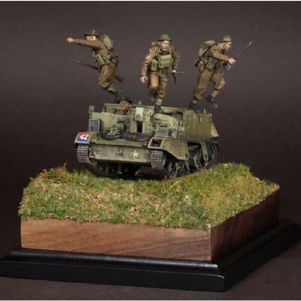 1/35 4pcs Resin Model Kit British Soldiers Infantry no car WW2 Unpainted
