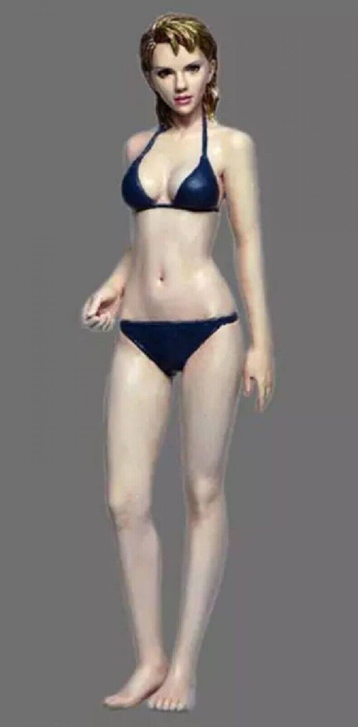 1/35 Resin Model Kit Modern Beautiful Girl Bikini Summer Beach Unpainted