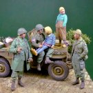 1/35 5pcs Resin Model Kit US Army 101st & Children WW2 (no car) Unpainted