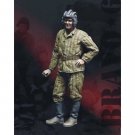 1/35 Resin Model Kit Soviet Soldier Tankman WW2 Unpainted