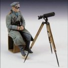 1/35 Resin Model Kit German Officer General and Telescope WW2 Unpainted