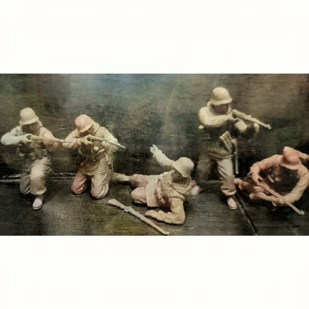 1/35 5pcs Resin Model Kit Winter German Soldiers Assault Troops WW2 Unpainted