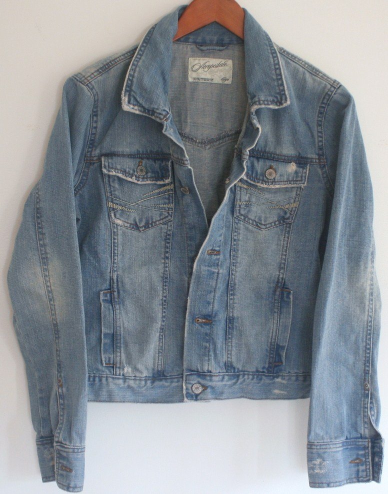 Girl's Aeropostale Distressed Denim Jean Jacket Size Large