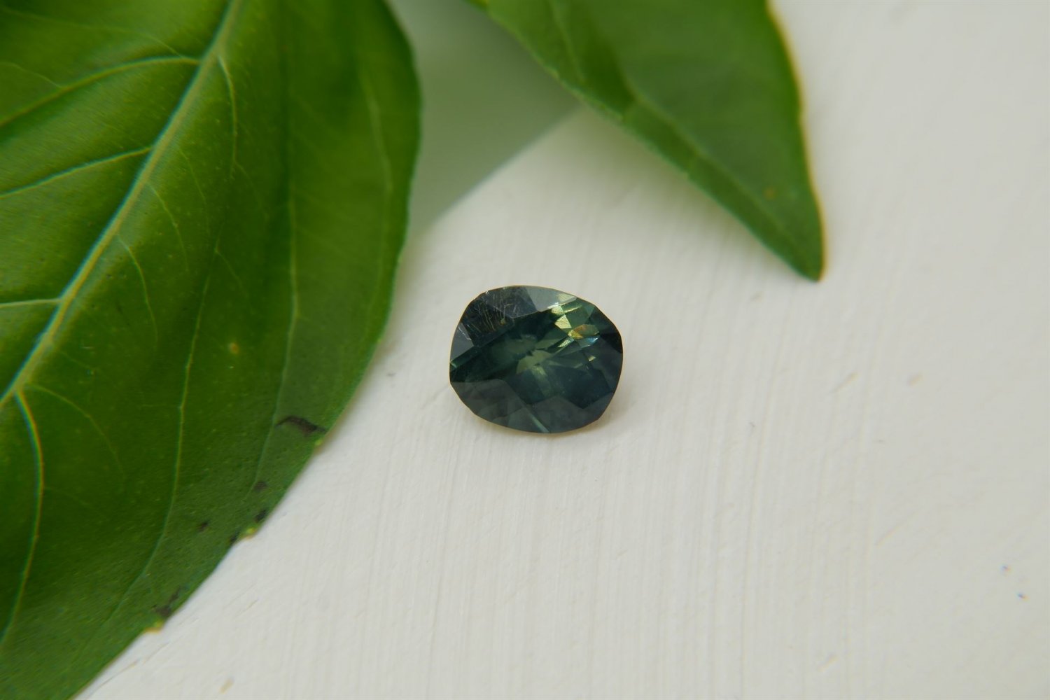 1.05 ct  greenish-Blue Sapphire, dsigner cut premium handcrafted rectangular cut with lustrous finis