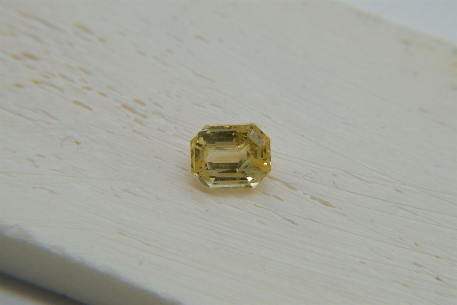 1.565 ct IGL PREMIUM: Vivid Lemon Yellow Sapphire premium handcrafted designer cut, brilliance octag
