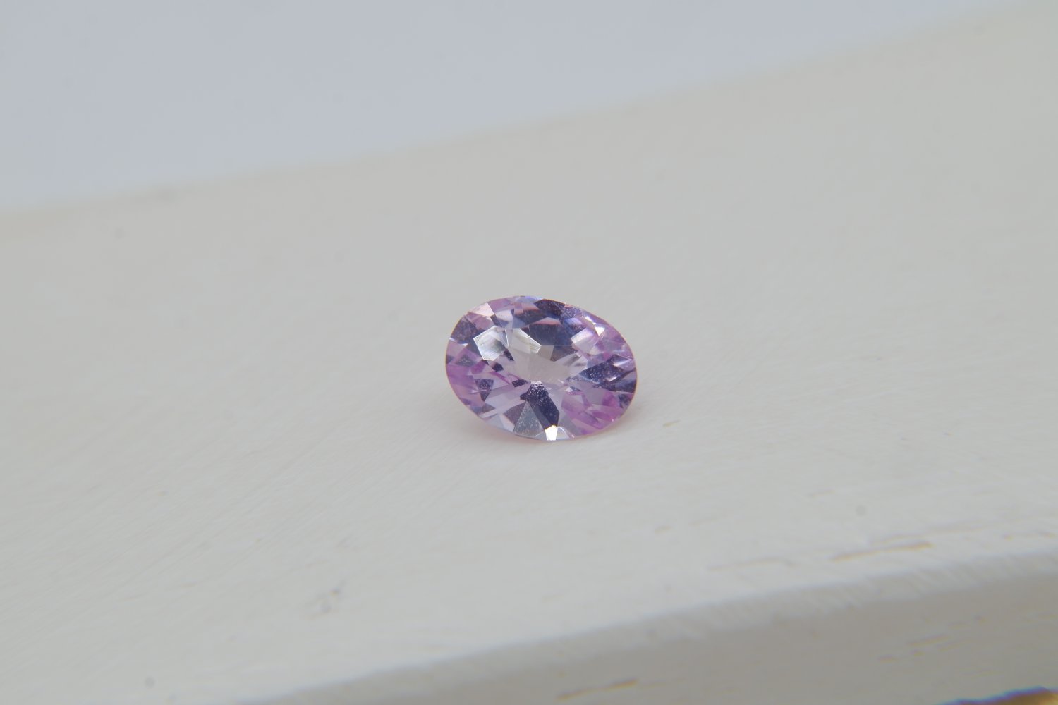  Bi-Color Metallic Violet-Pink hand-cut Sapphire premium handcrafted oval checkerboard, oval cut Sri