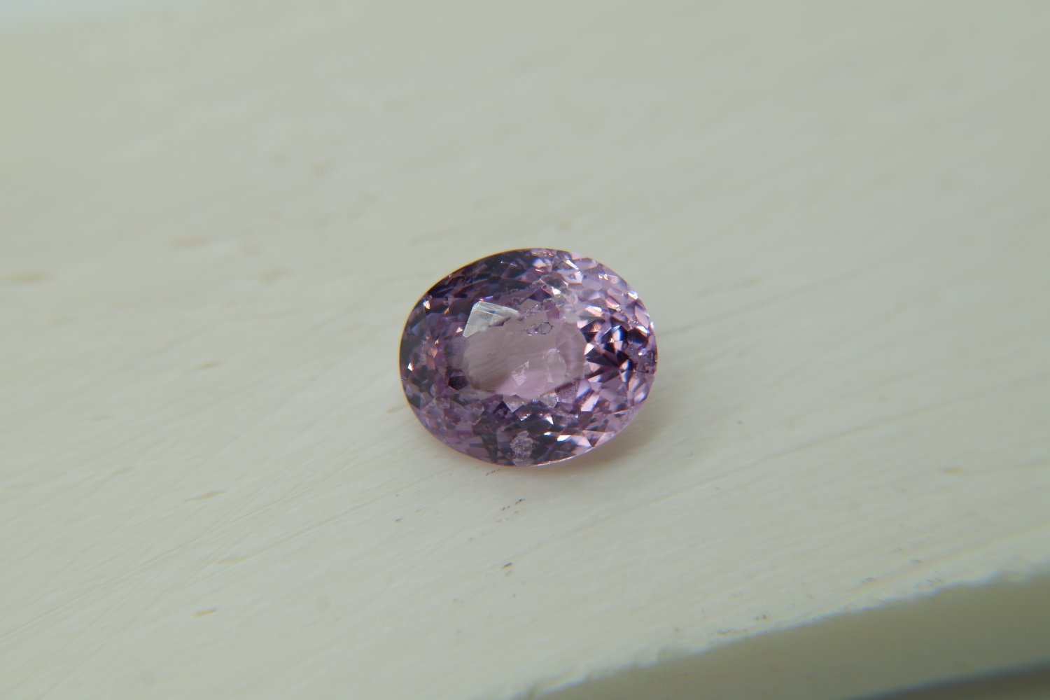 AGL APPRAISED PREMIUM: Vivid pinkish-Violet Spinel premium handcrafted designer cut, brilliance oval