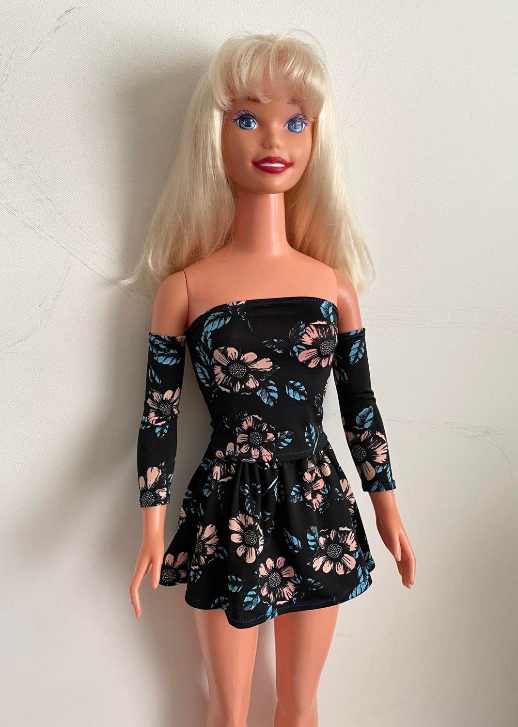 Clothes For My Size Barbie Doll Polyester Wiith Multicolor Floral Print New 