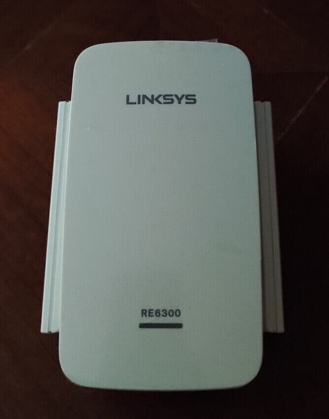 Linksys RE6300 WiFi Range ExtenderUsed