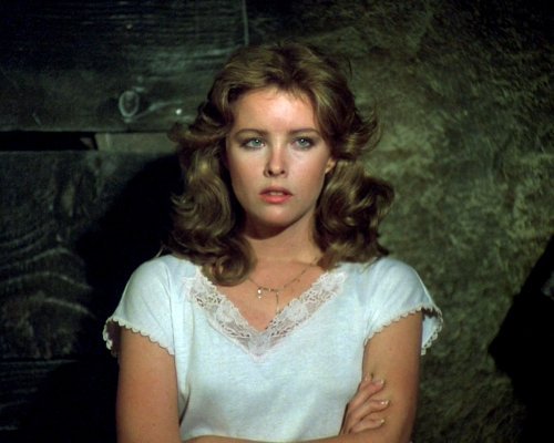 Faye Grant Incredible Hulk 8X10 Photo Zmp 43