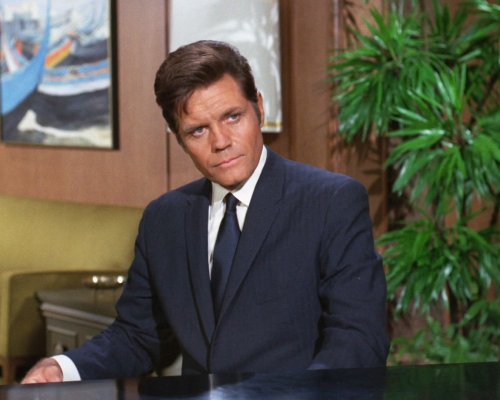 Jack Lord Hawaii 5-0 8X10 Photo Zlx 17