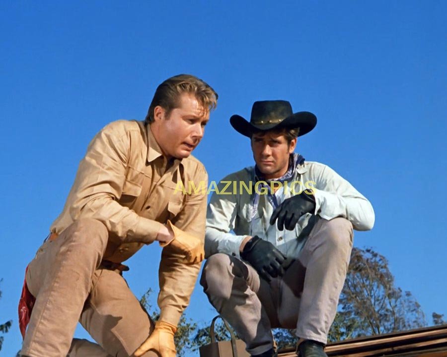 Robert Fuller Laramie No Place To Run Laramie 8x10 Photo Zmu 22