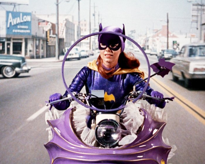 Yvonne Craig Batman 8x10 Photo Zgm 28 2156