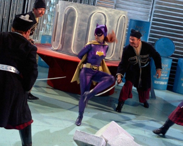 Yvonne Craig Batman 8x10 Photo Zhs 23 5169