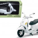 Vespa GTS 300 Super White Motorcycle 1/12 by New Ray