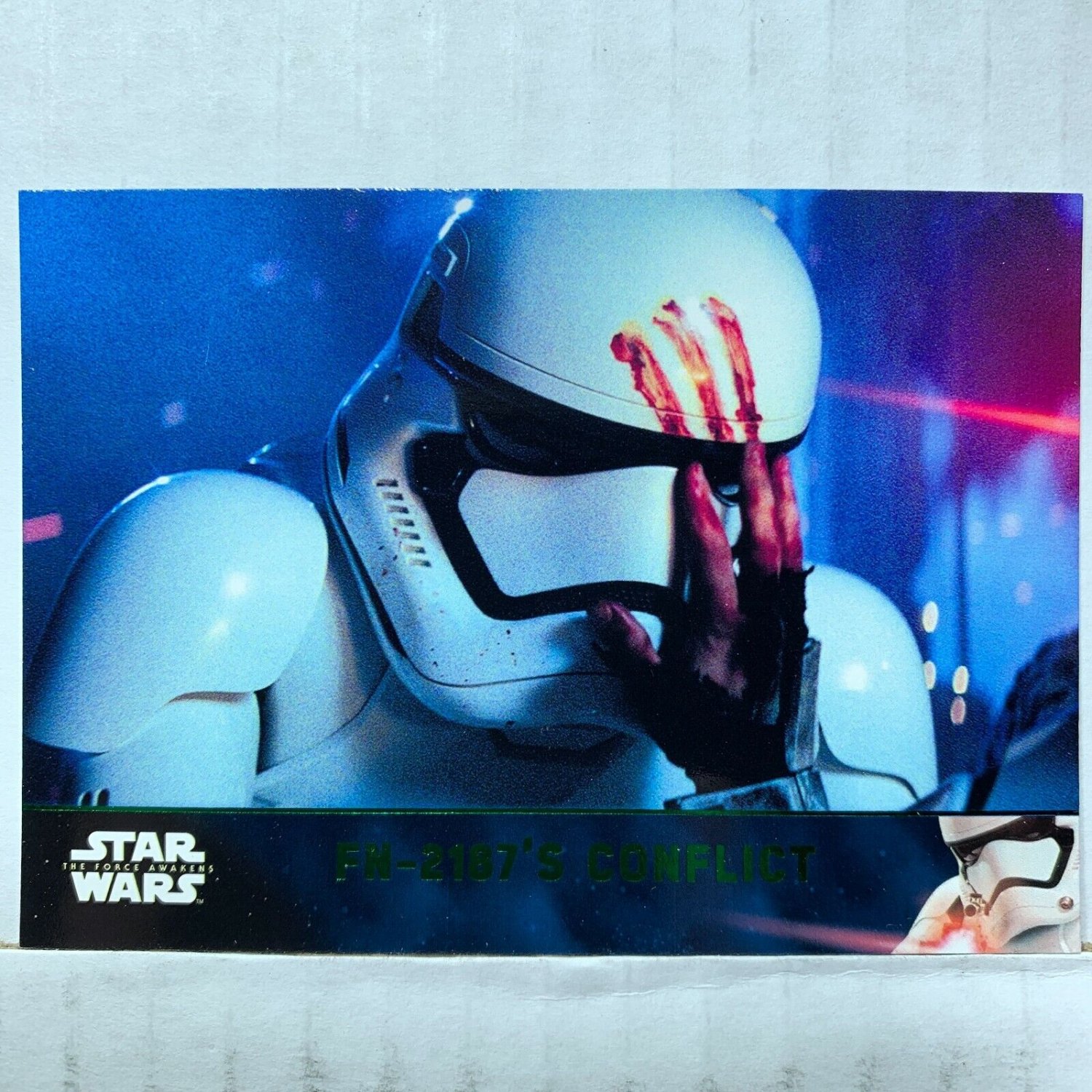 2016 Star Wars The Force Awakens Series Two Lightsaber Green #9 FN-2187 Conflict