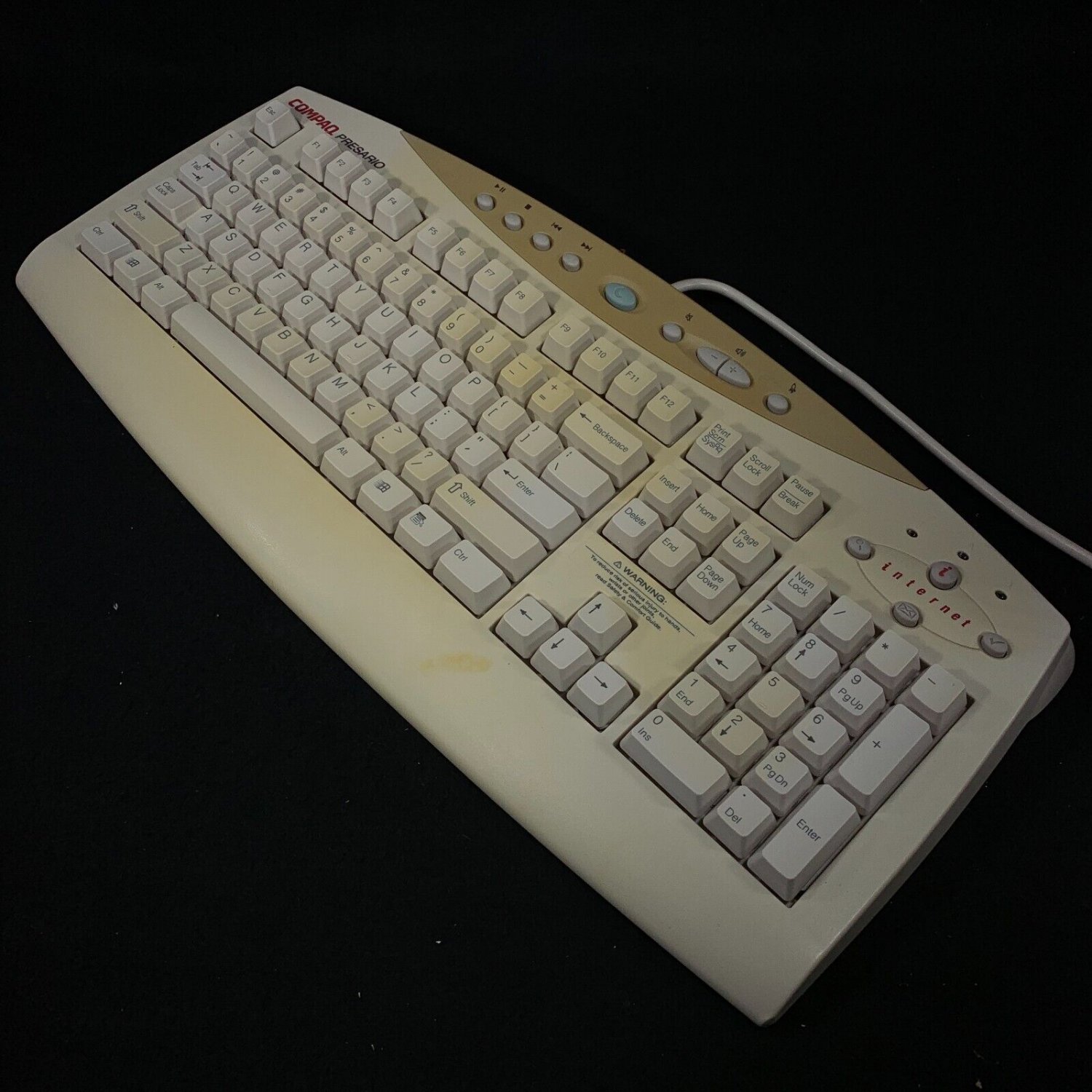 Compaq Presario Wired PS/2 Multimedia Keyboard SK-2700 Cleaned Tested Working