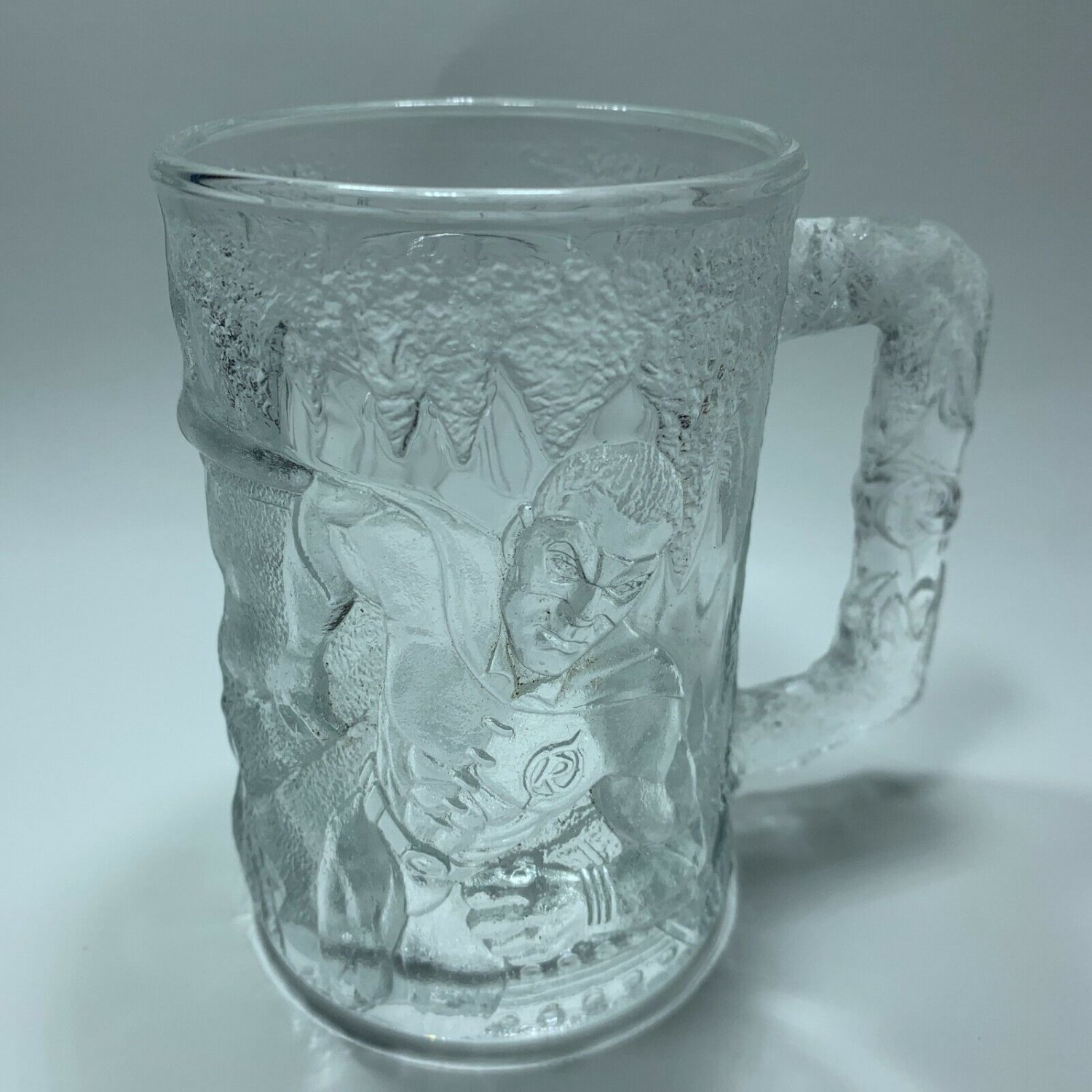 McDonalds 1995 Batman Forever Robin Glass Mug Embossed Collectible