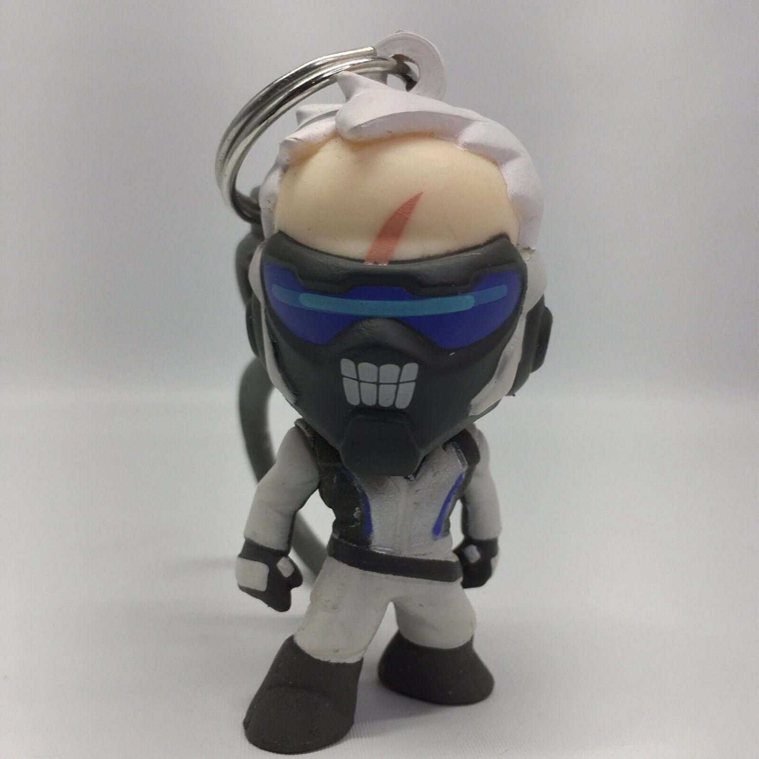 Blizzard Overwatch Backpack Clips Hangers Series 2 Soldier 76 Figure Blizzcon