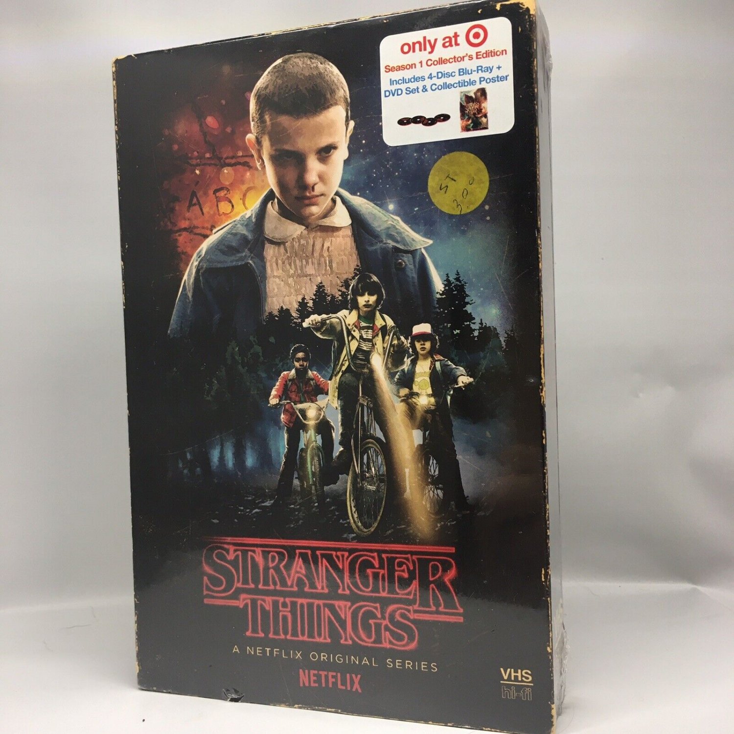 Netflix Stranger Things Season 1 4-Disc DVD/Blu-Ray Collector's Edition ...