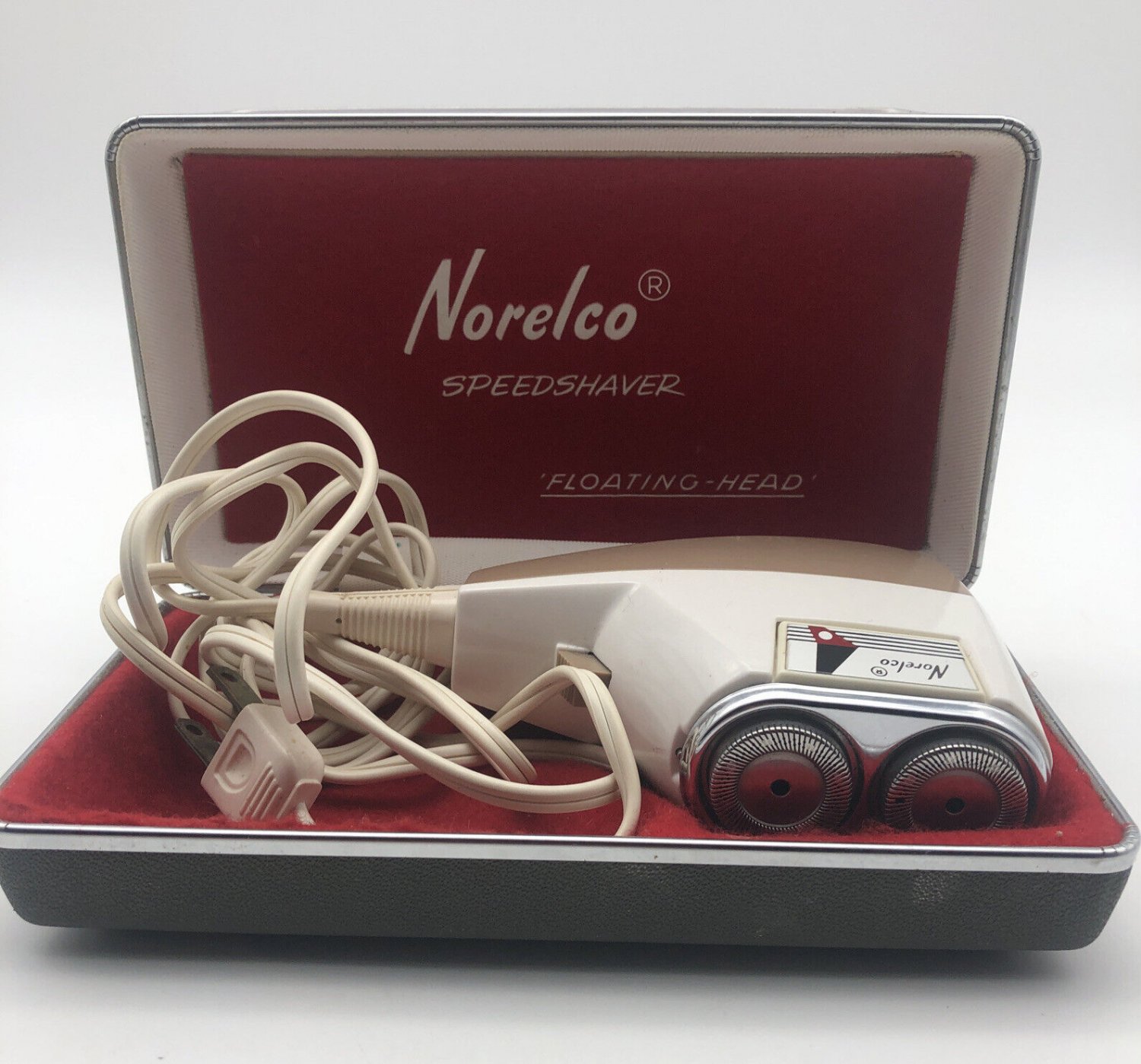 Vintage Norelco Speed Shaver With Floating Heads Plugged In Works Movie ...