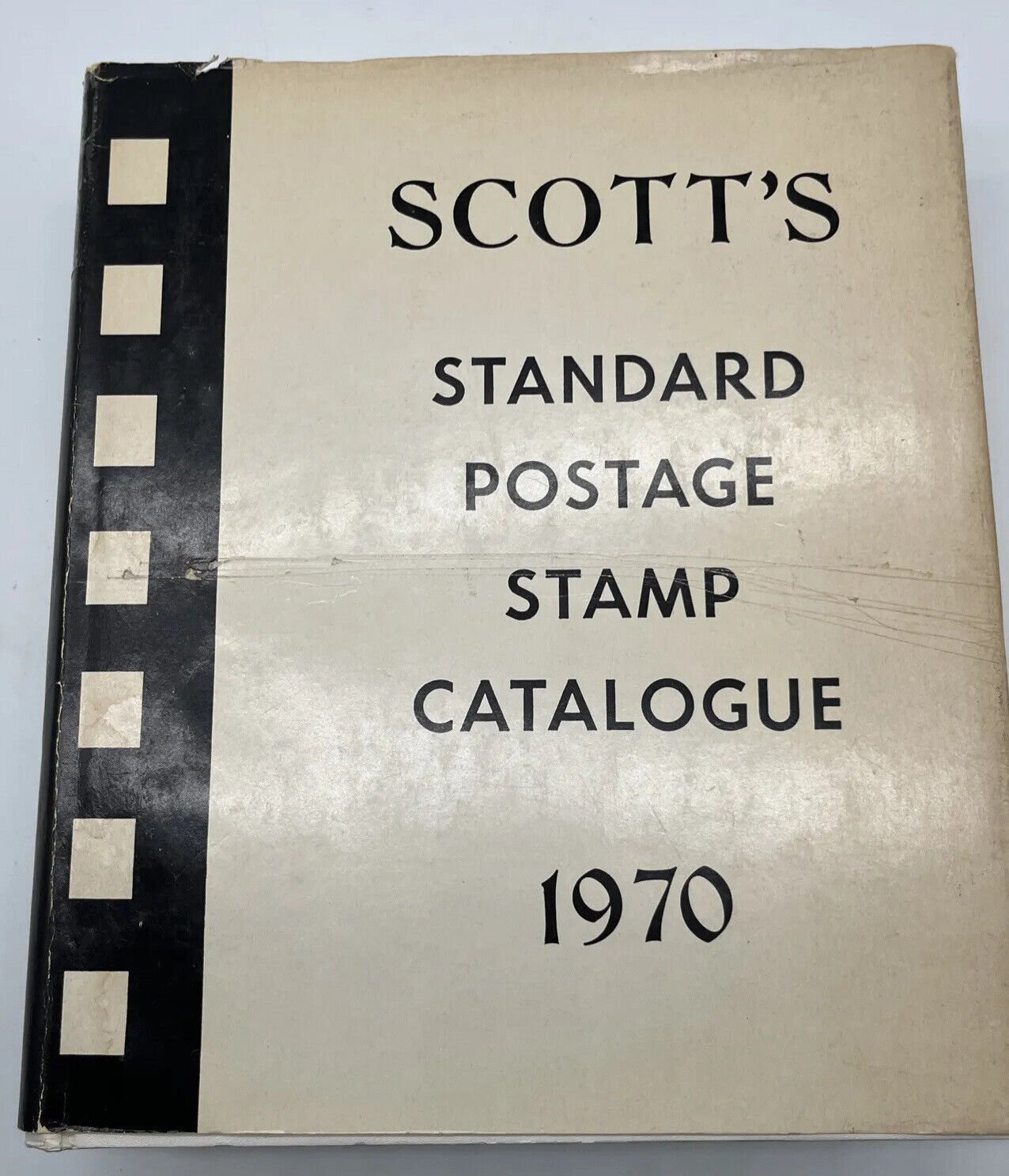 1970 Scott's Standard Postage Stamp Catalogue Volume II Hardcover