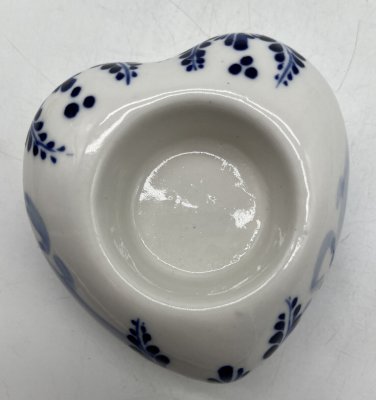 Delft Blue Handpainted Porcelain Votive Candle Tealight Holder Heart Shaped