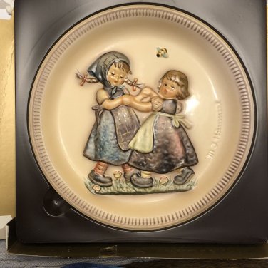 Vintage Goebel 1980 M.J. Hummel Second Edition Spring Dance Anniversary Plate