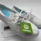 Womens Sz 8 white Canvas Grasshopper Wedge Shoes Chamille