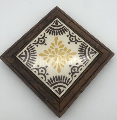 Hand Carved HandmadeWood and Hand Painted Mexico Tile Kitchen Trivet Lovely 6&acirc;��