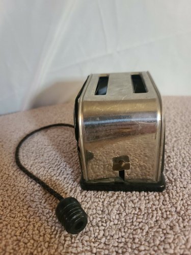 VINTAGE Kids Toaster, Pretend Play Realistic Chrome EFFECT *AS-PICTURED*