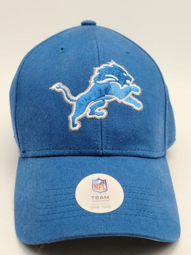 NWT NFL Apparel Detroit Lions NFL Ball Cap One-Size-Fits-All Team Headwear